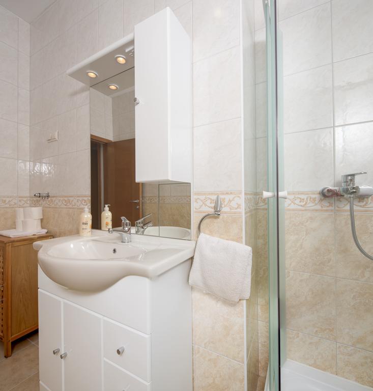 Apartments Leon Podstrana Room photo