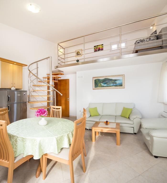 Apartments Leon Podstrana Room photo