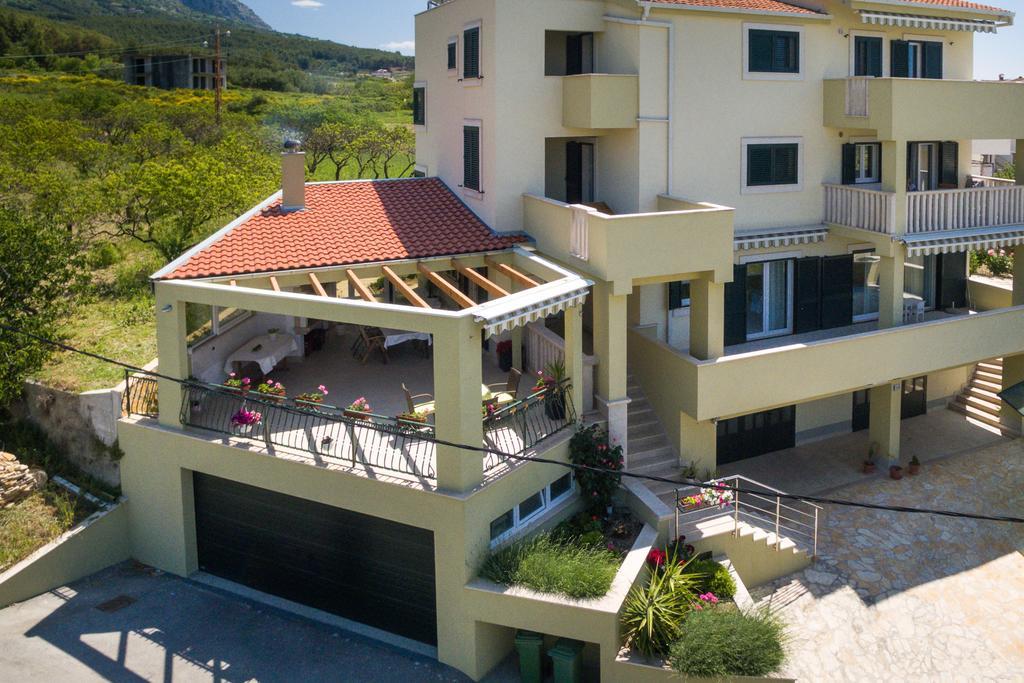 Apartments Leon Podstrana Exterior photo